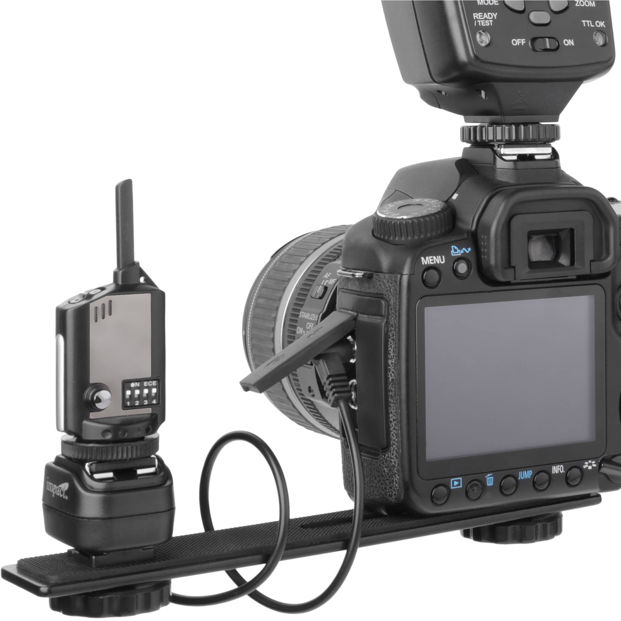 SCS-MPC Sync Cord with locking hot shoe.