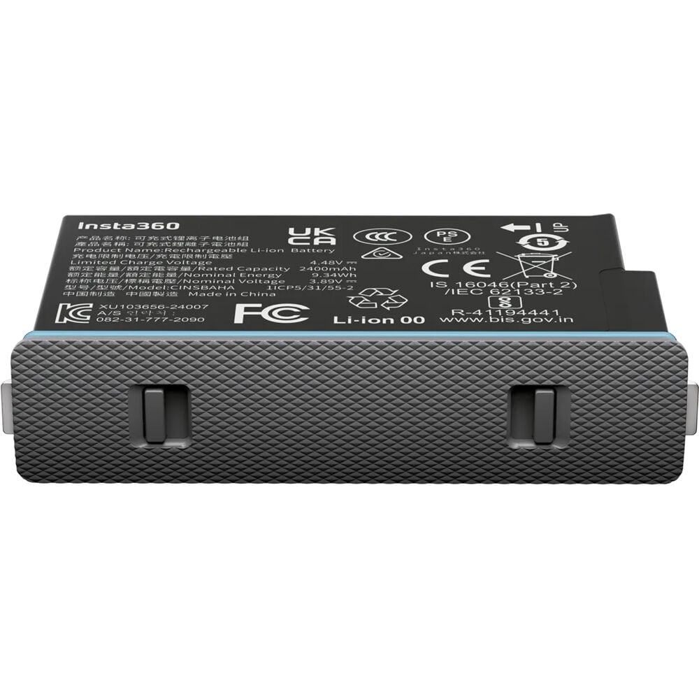 Insta360 Battery X5 with 2400mAh capacity delivering up to 135 minutes of continuous 5.7K30fps recording, high performance in low temperatures down to -20°C, includes protective storage case with dual SD card slots.