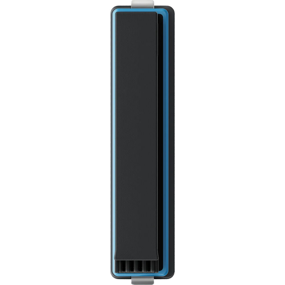 Insta360 Battery X5 with 2400mAh capacity delivering up to 135 minutes of continuous 5.7K30fps recording, high performance in low temperatures down to -20°C, includes protective storage case with dual SD card slots.