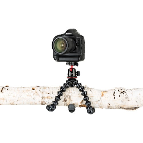 This flexible camera tripod is for DSLR and mirrorless cameras. This supports professional cameras weighing up to maximum 5kg.