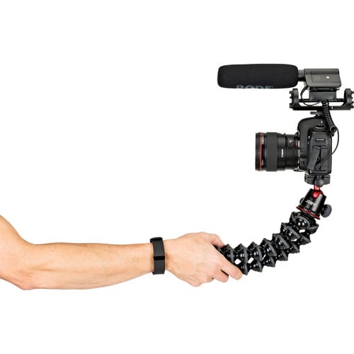 This flexible camera tripod is for DSLR and mirrorless cameras. This supports professional cameras weighing up to maximum 5kg.