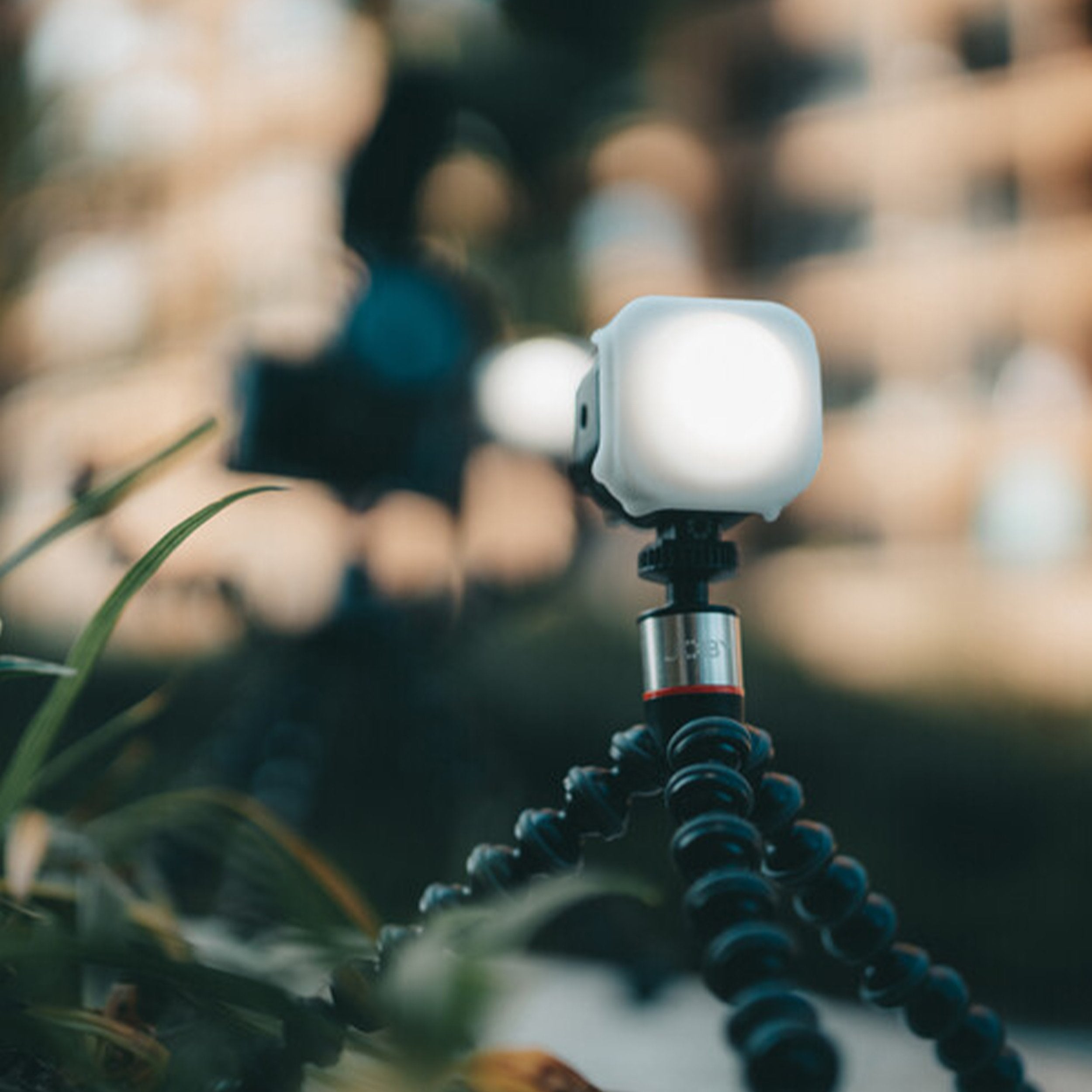 The Joby Beamo LED Light is a compact, professional-grade LED light that is waterproof and shock-resistant, designed to produce flattering skin tones with 1500 lumens of brightness.