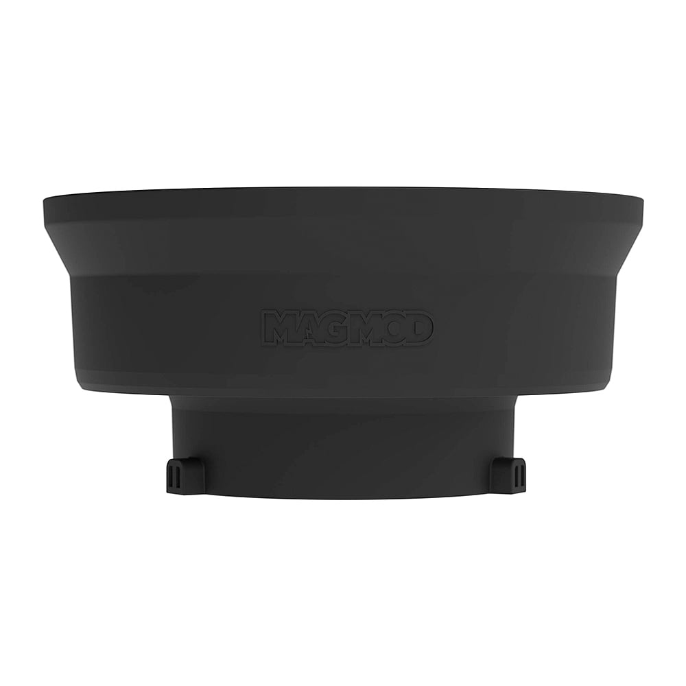 The MagMod Reflector XL is a collapsible, gelable, and magnetic reflector for strobe flashes, featuring a highly-reflective interior and a durable construction, optimized for controlling light and color.