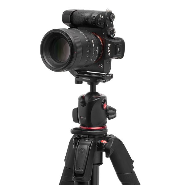 Manfrotto 055XPRO aluminium tripod kit with XPRO ball head for mirrorless cameras.