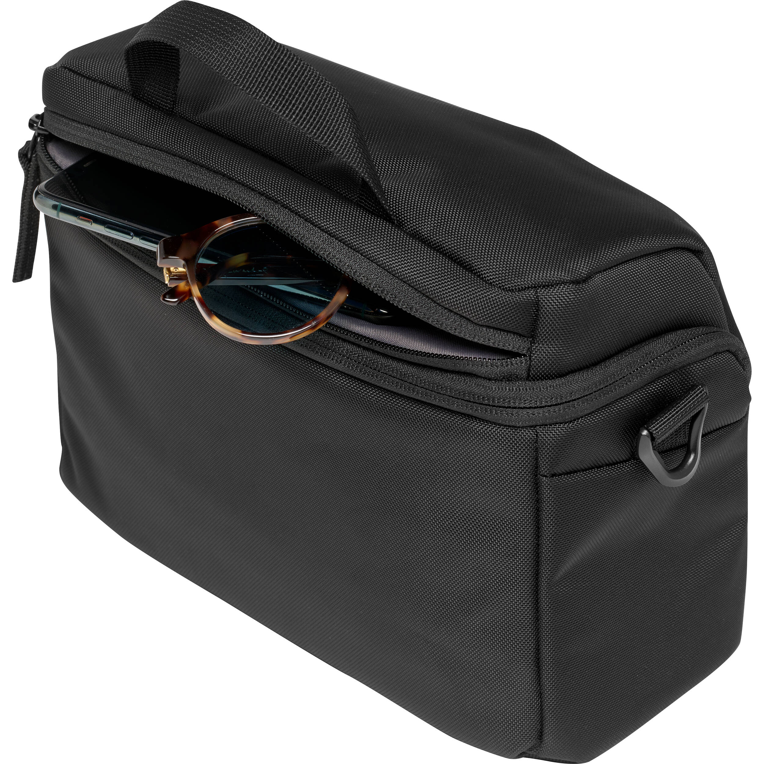 Advanced III M bag showing interior dividers and multiple accessory pockets