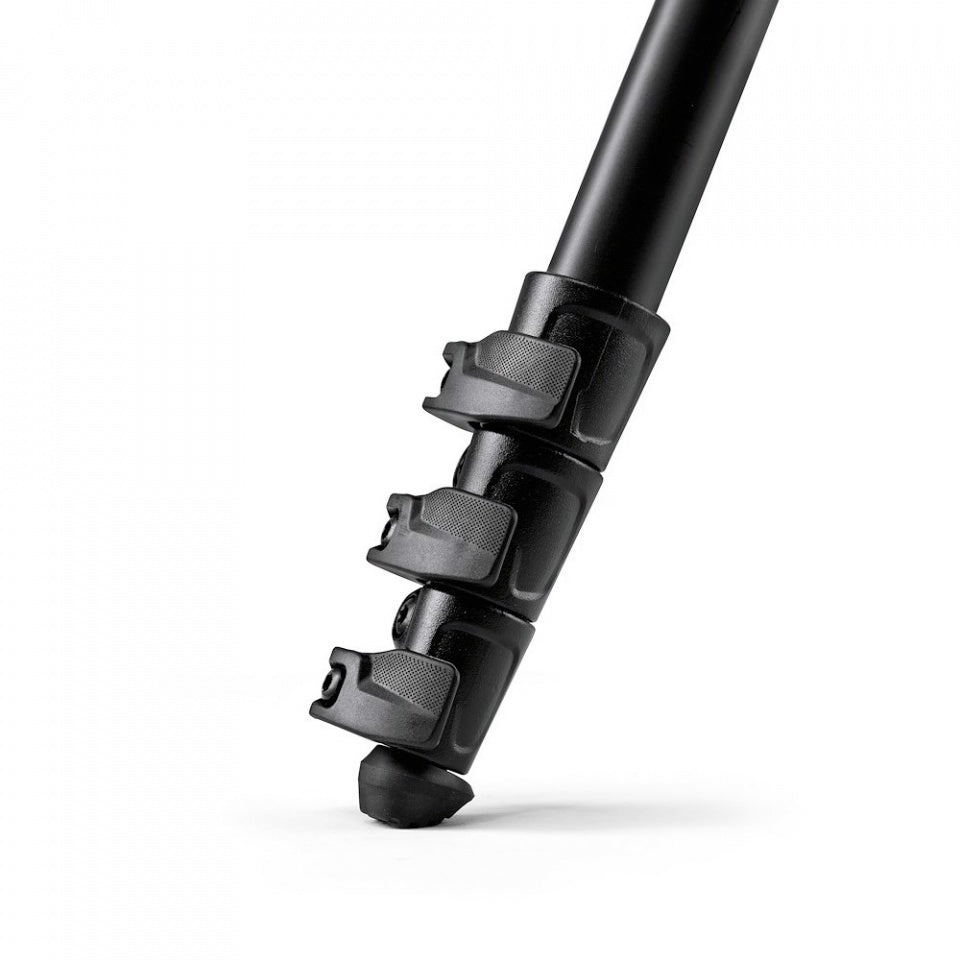 Manfrotto Befree Advanced lever aluminium tripod with ball head set up outdoors.