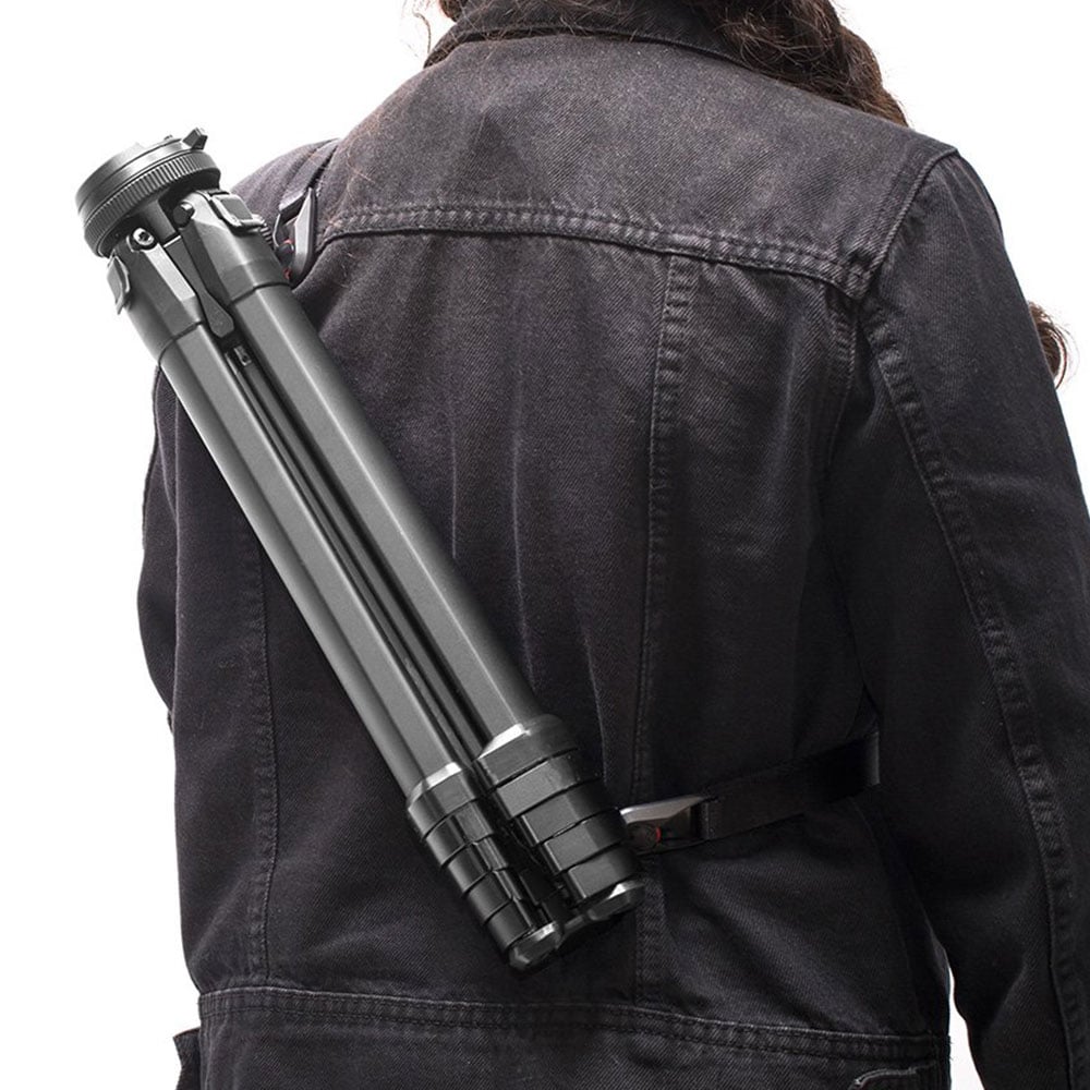 Peak Design completely redesigned this aluminium travel tripod to ensure faster to set up and take down and features uncompromising stability and durability.