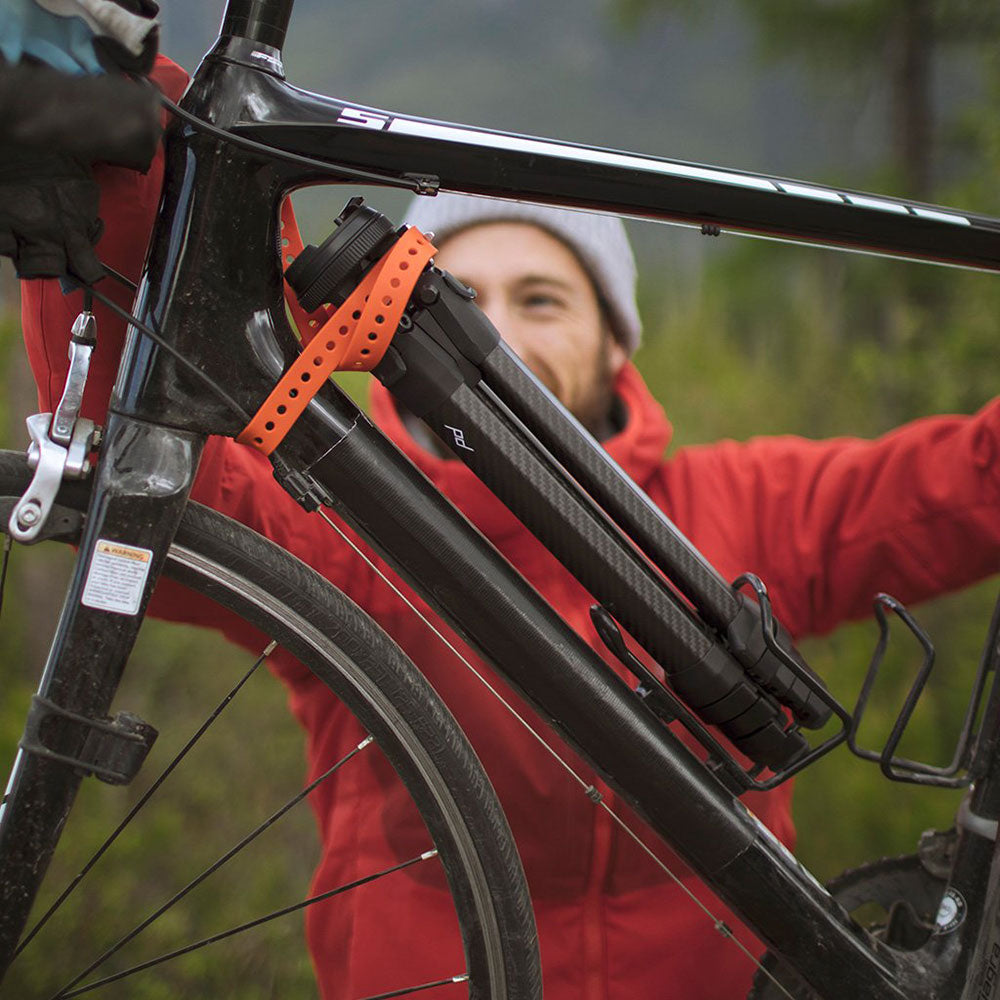This lightweight travel tripod by Peak Design folds up to the size of a water bottle, offers uncompromising stability and durability.