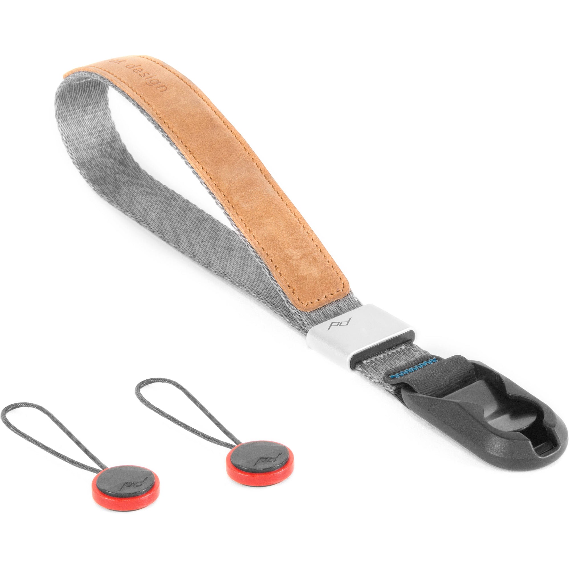 Secure your camera or binoculars with an adjustable wrist strap. This Peak Design Cuff is made from comfortable nylon webbing and trendy leather details.
