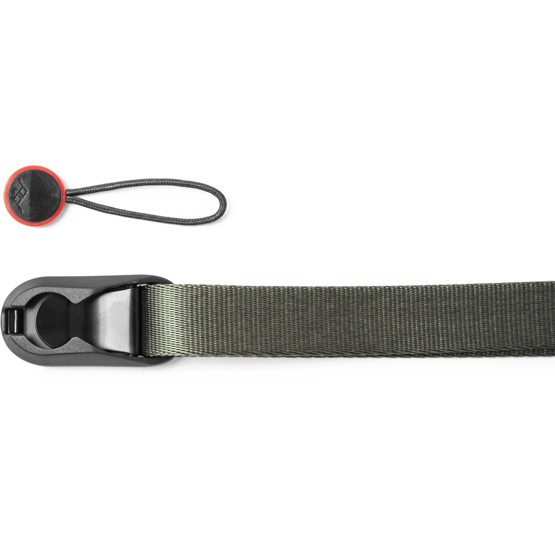 Peak Design Leash camera strap in Sage color, adjustable length from 83 to 145 cm, nylon webbing with Hypalon and leather accents, equipped with strong Dyneema-corded anchors supporting over 90 kg, versatile for sling, neck, or cross-body use.