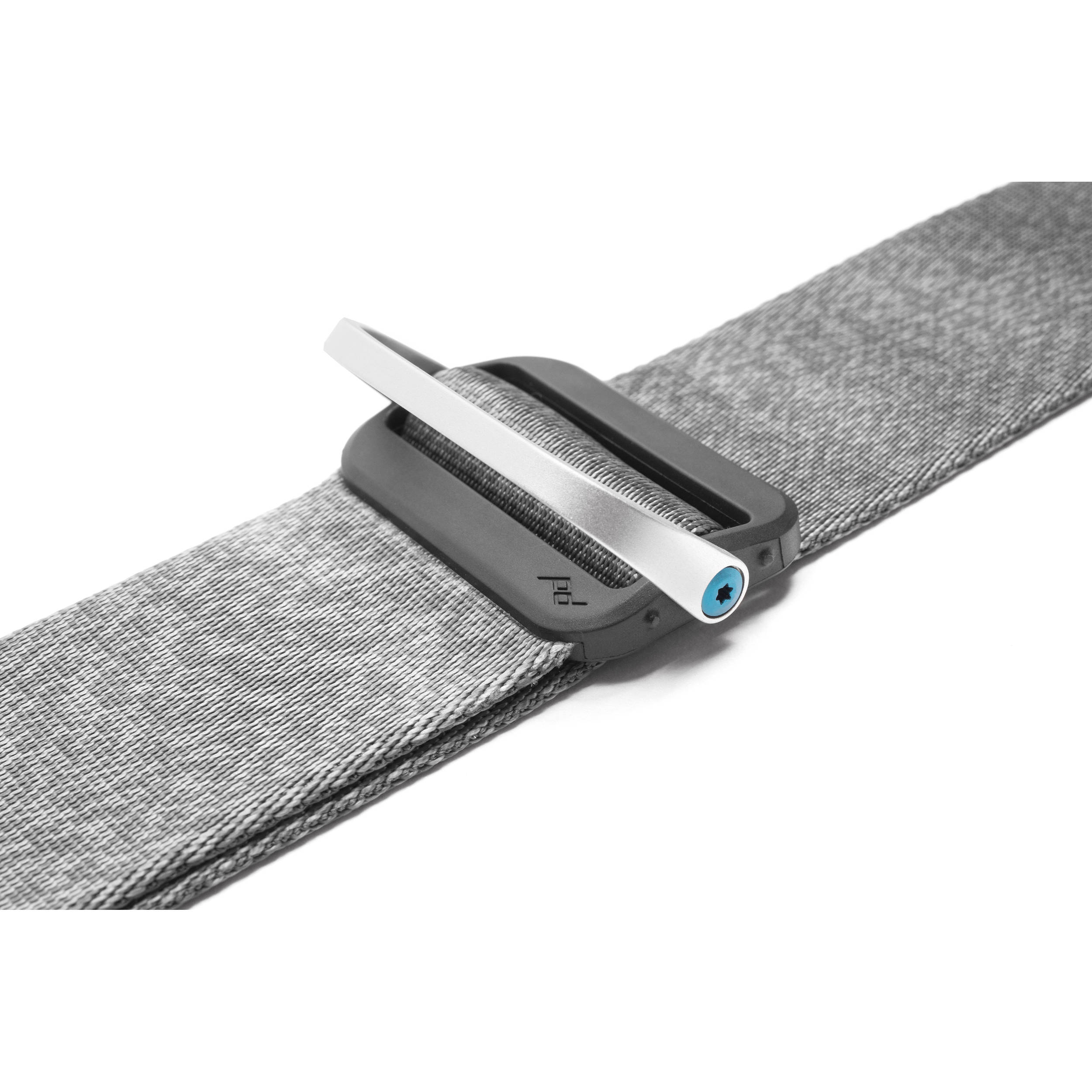 Peak Design Slide camera strap in Ash color, adjustable length 99-145 cm, 4.6 cm wide padded nylon webbing with smooth and grippy reversible sides, quick-connect Anchor Link system, supports up to 90 kg, usable as sling, neck, or shoulder strap.