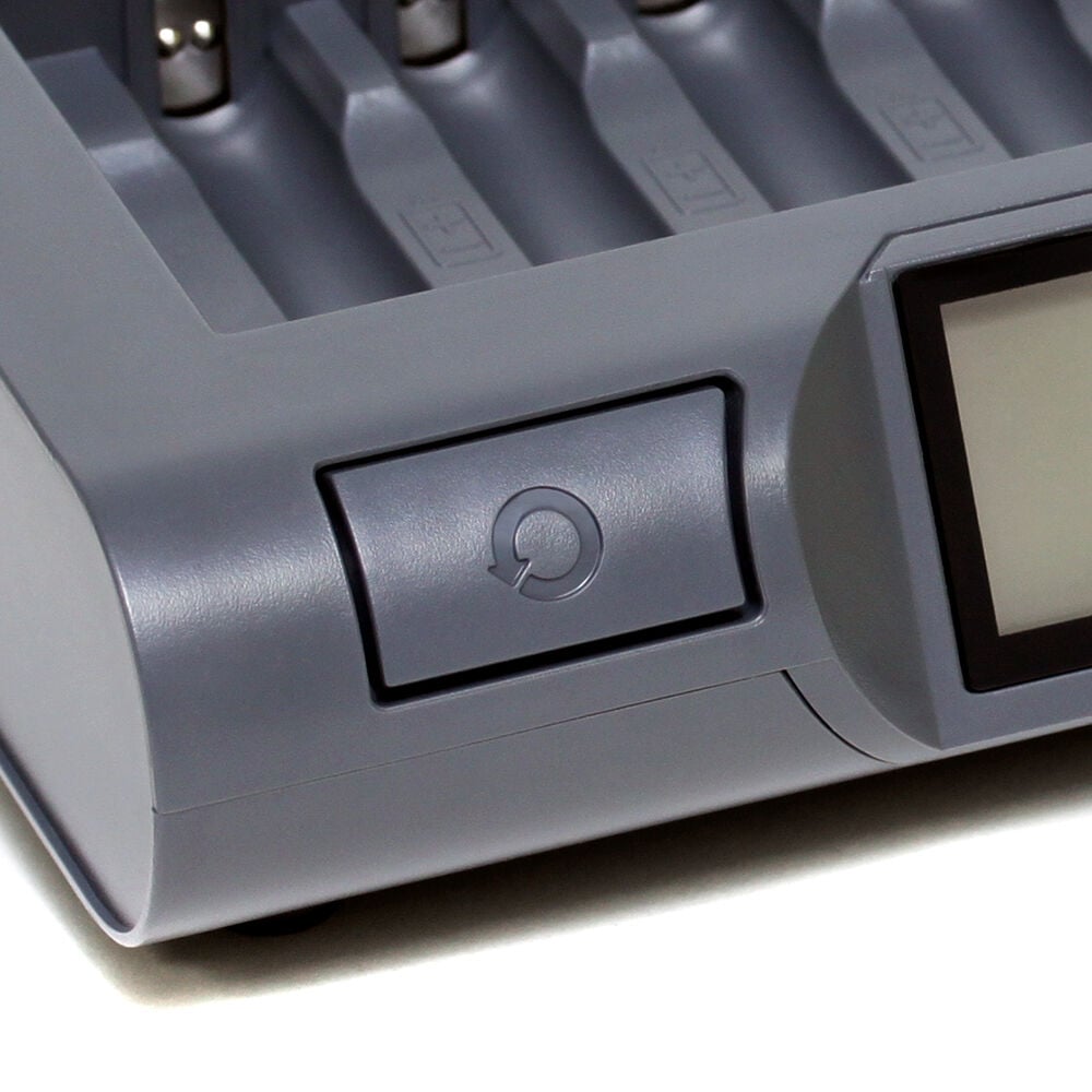 Powerex MH-C940 Charger-Analyser for AA and AAA NiMH/NiCd rechargeable batteries with LCD display.