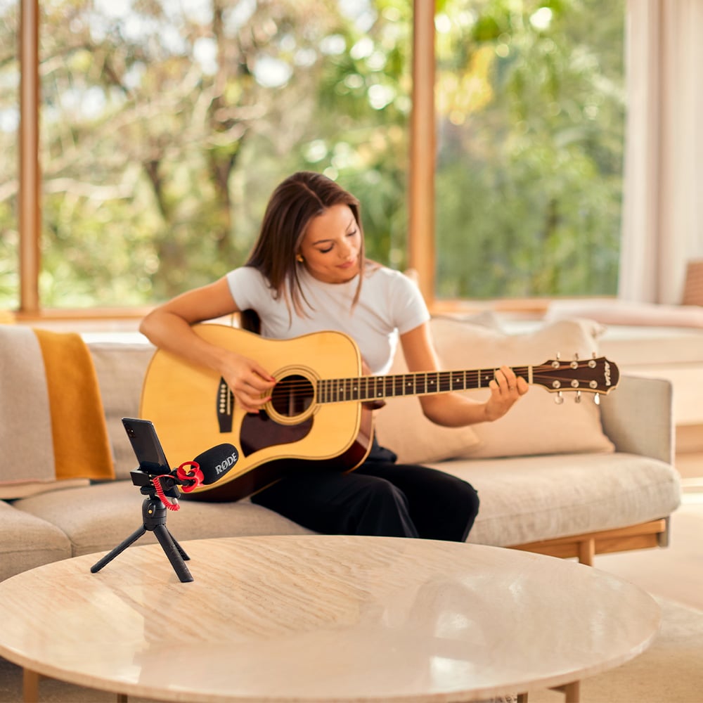 Enabling content creators, families and vloggers to record professional audio on a camera or smartphone. Designed to excel in multiple weather conditions.
