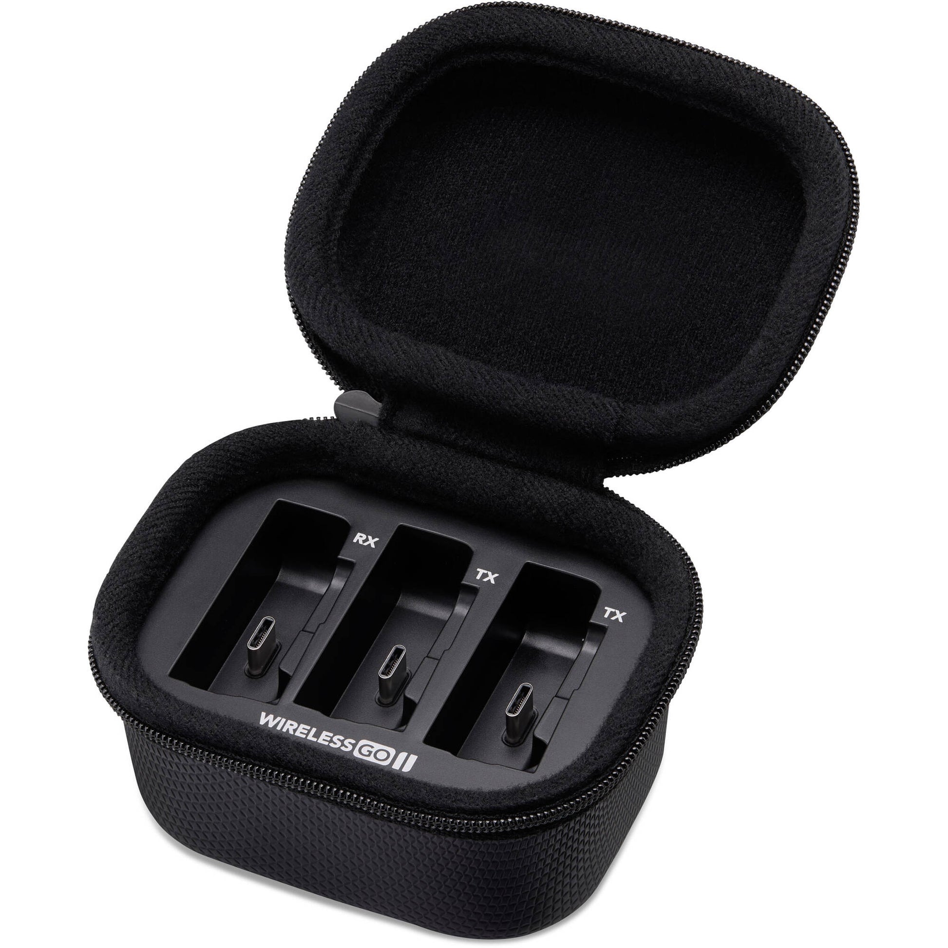 A robust charging case designed to protect your gear while powering it. Compatible with both transmitters and the receiver of the RODE Wireless GO II.
