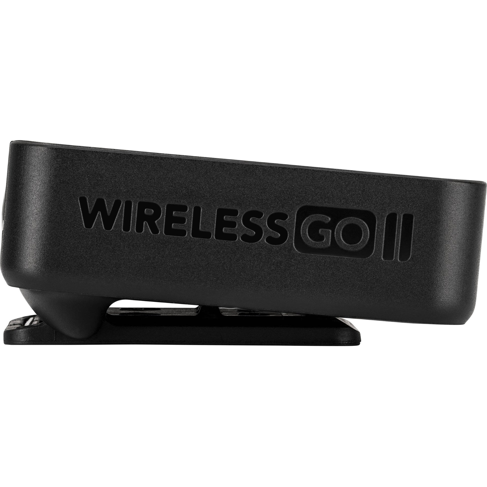 Compact wireless solution for interviews and filmmaking. Features a built-in microphone with an impressive 200m range for the RODE series IV wireless system.