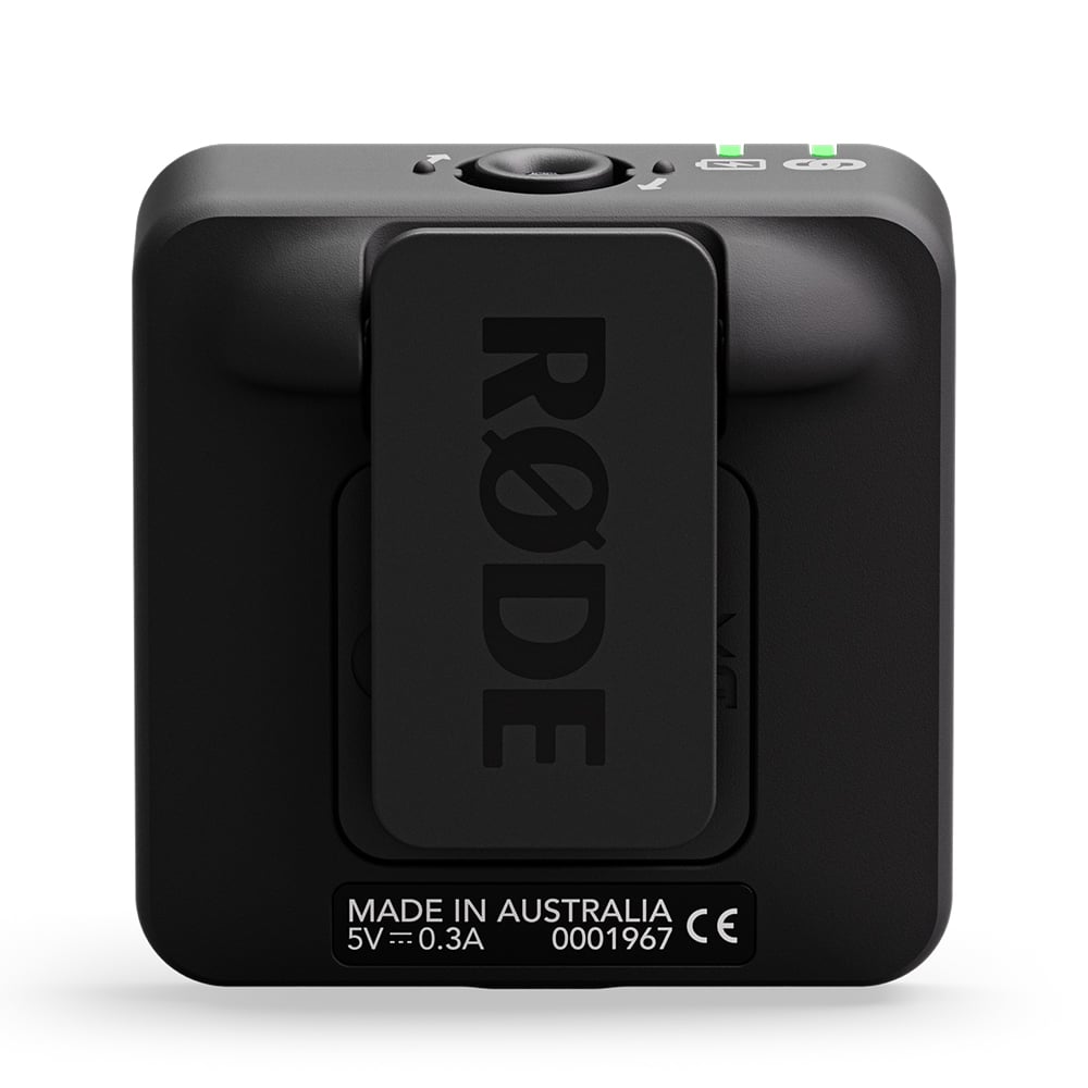 Boasting a transmitter and receiver that includes broadcast-quality microphones that offer dual-channel recordings and seamless connectivity.