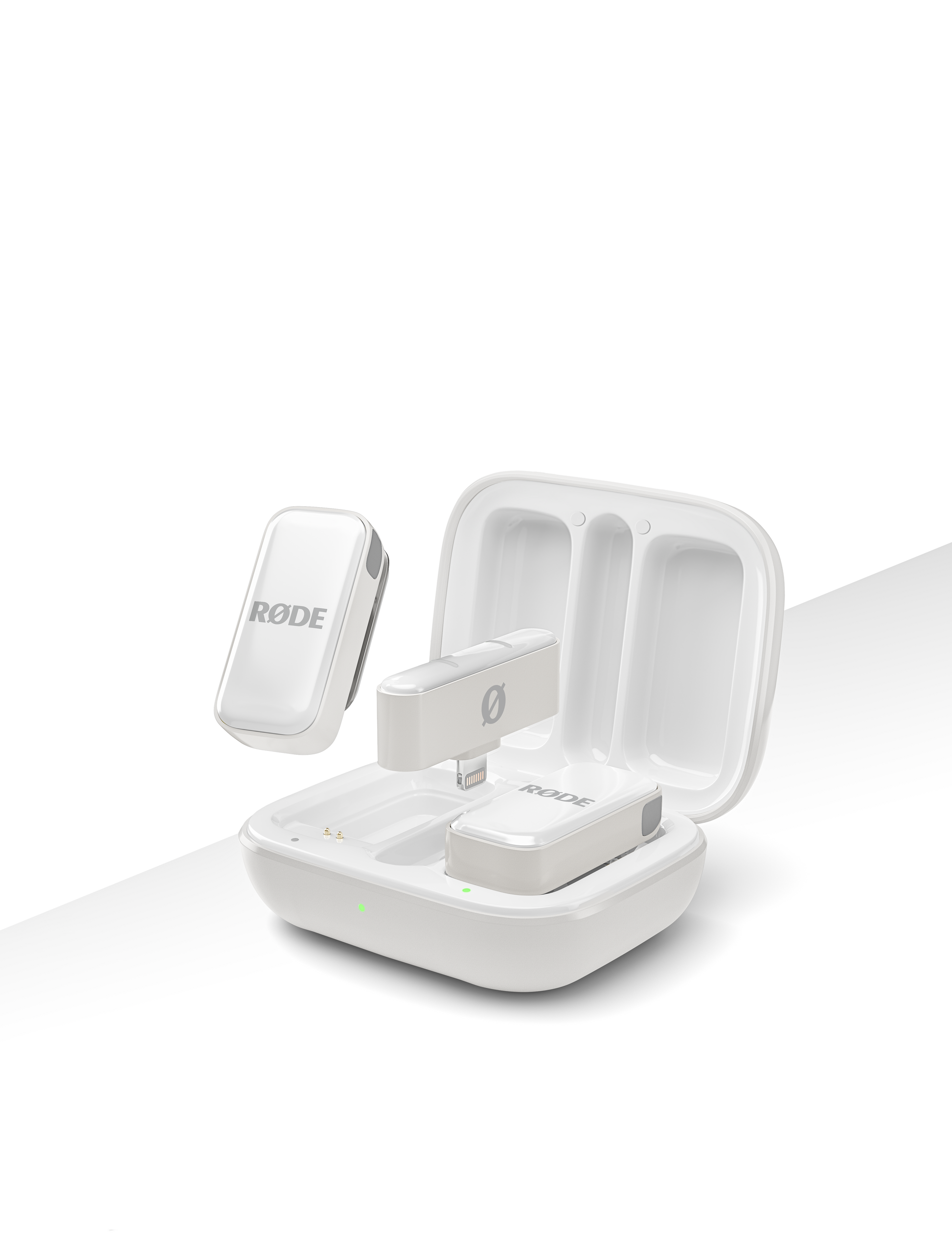 RODE Wireless Micro Lightning (White) – compact wireless microphone with Lightning connector, designed for high-quality audio recording on iPhones and iOS devices.