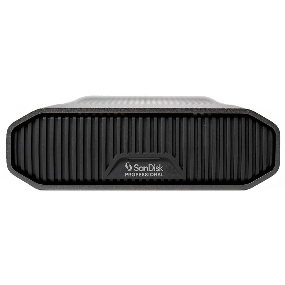 A hard drive with an immense transfer speed of up to 250MB/s, giving content creators the ability to securely back up and access quality work.