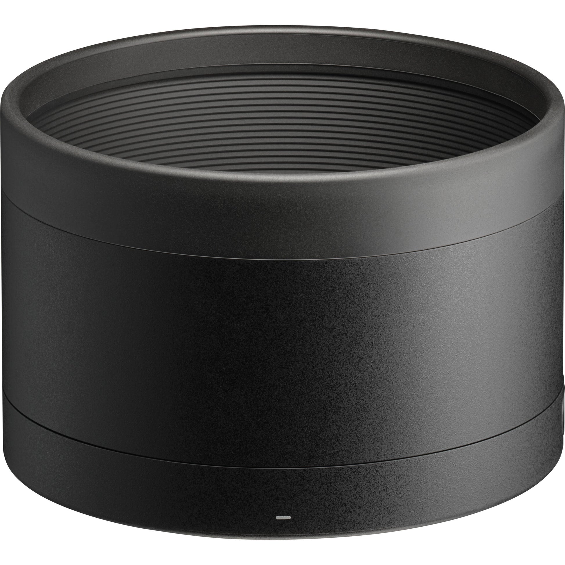 Telephoto Sigma 135mm f/1.4 DG Art lens for portraits with rich bokeh and high resolution
