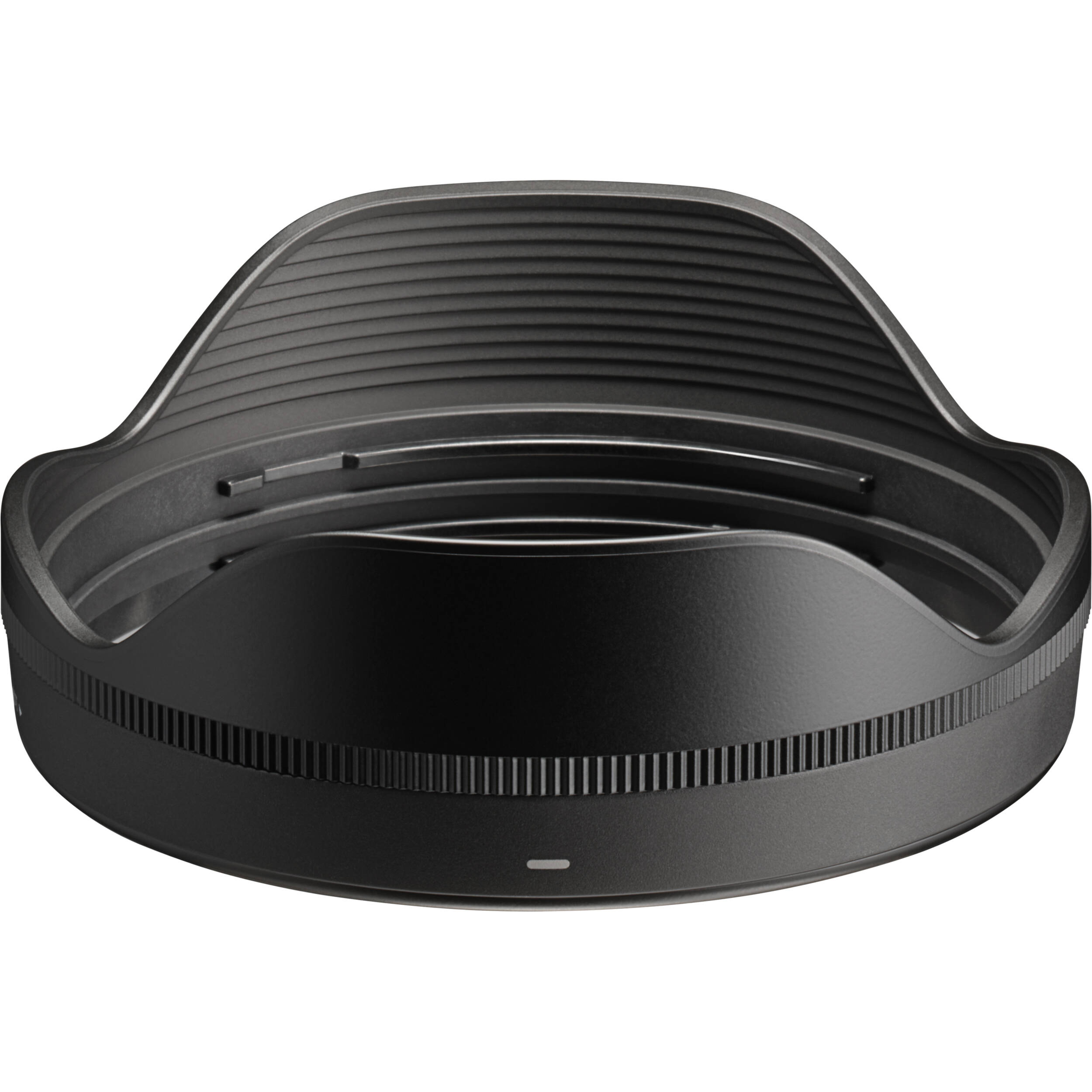 High-power versatile Sigma 20–200mm f/3.5–6.3 lens with compact design and fast autofocus.
