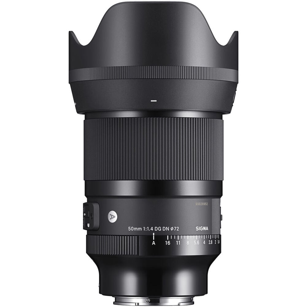 Black camera lens with Sigma branding on a white background