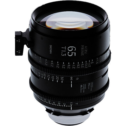 Sigma Aizu Prime T1.3 LF Cinema Lens ARRI PL compact large-format cine lens with fast aperture.