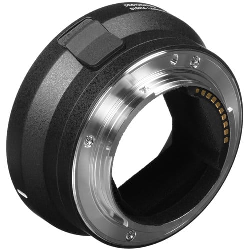 Sigma MC-11 Mount Converter – adapts Sigma EF-mount lenses to Sony E-mount cameras, maintaining autofocus and image stabilization performance.