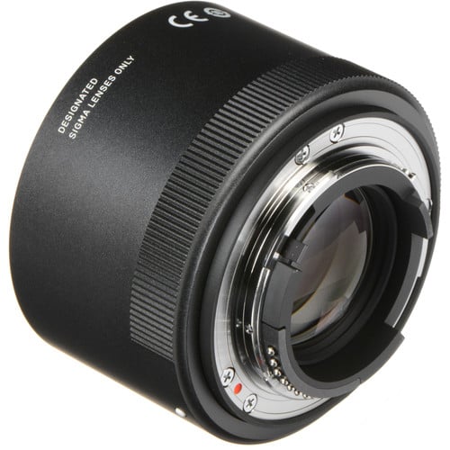 Sigma TC-2001 2x Teleconverter for Nikon F – extends the focal length of compatible Nikon F lenses by 2x while maintaining excellent image quality and dependable autofocus.
