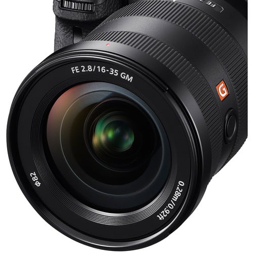 Sony FE 16-35mm f/2.8 GM – ultra-wide-angle zoom with edge-to-edge sharpness, fast f/2.8 aperture, and premium G Master optics.