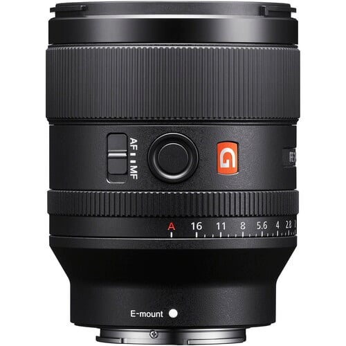 Sony FE 35mm f/1.4 GM – premium wide-angle prime lens with fast f/1.4 aperture, G Master optics, and smooth bokeh.