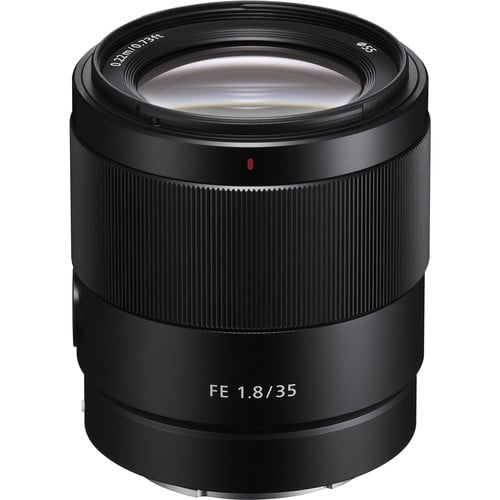 Sony FE 35mm f/1.8 Lens – lightweight prime with fast f/1.8 aperture, perfect for everyday shooting, portraits, and low-light photography.