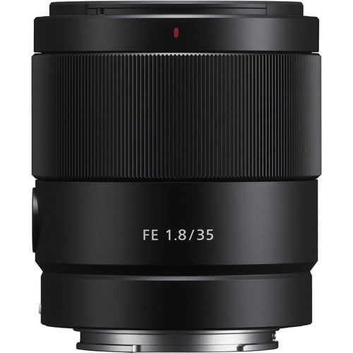 Sony FE 35mm f/1.8 Lens – lightweight prime with fast f/1.8 aperture, perfect for everyday shooting, portraits, and low-light photography.