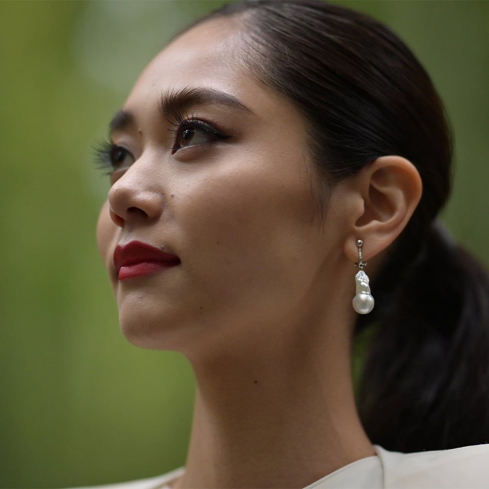 Sony FE 50mm f/1.4 GM Lens – fast prime with outstanding sharpness, smooth bokeh, and reliable low-light performance in a lightweight G Master design.