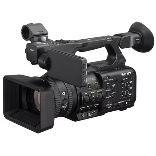 Sony HXR-NX800 4K professional camcorder, 1.0-type Exmor R CMOS sensor, 12x optical zoom, dual XLR inputs, compact design.