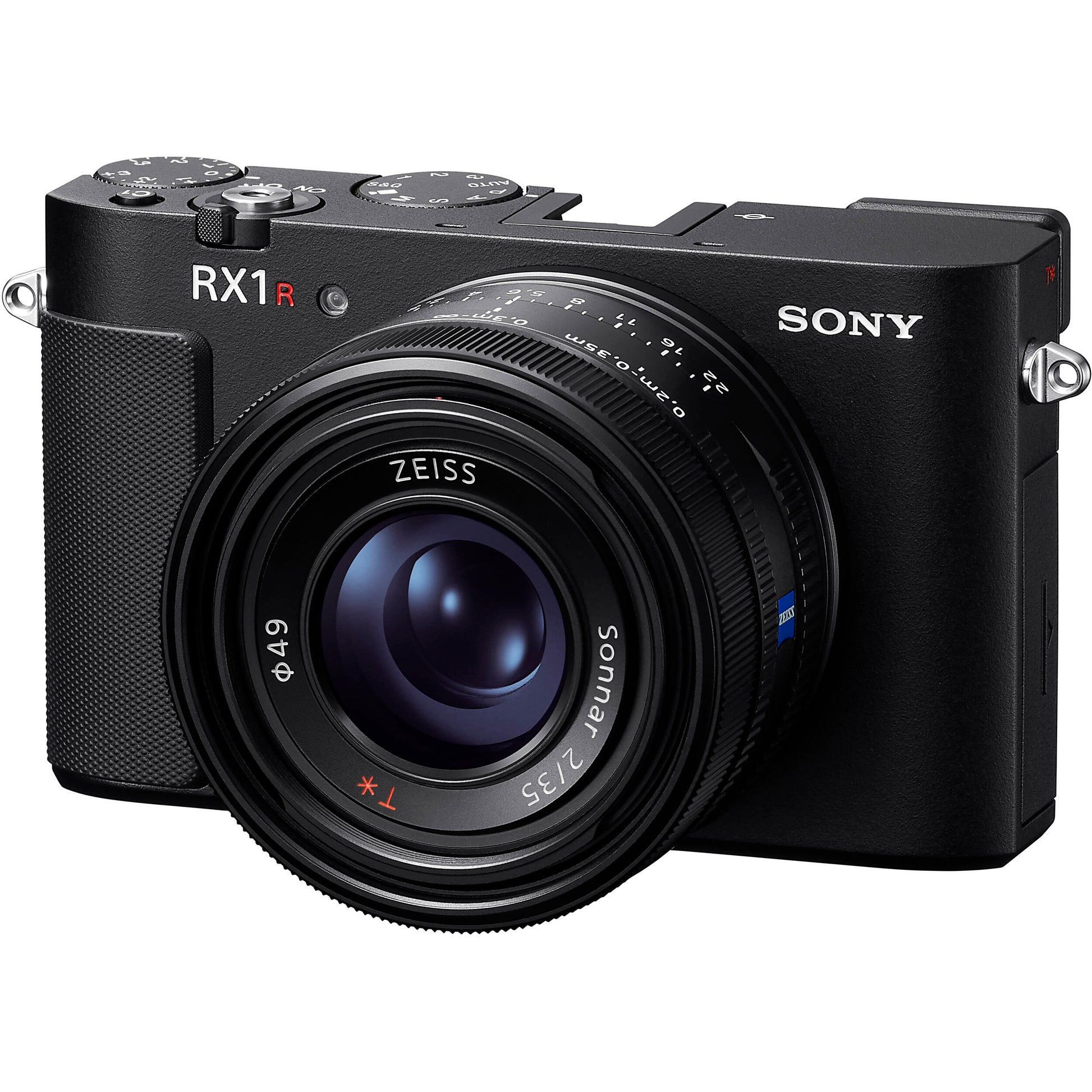 Sony RX1R III full-frame camera with ZEISS® 35mm lens.