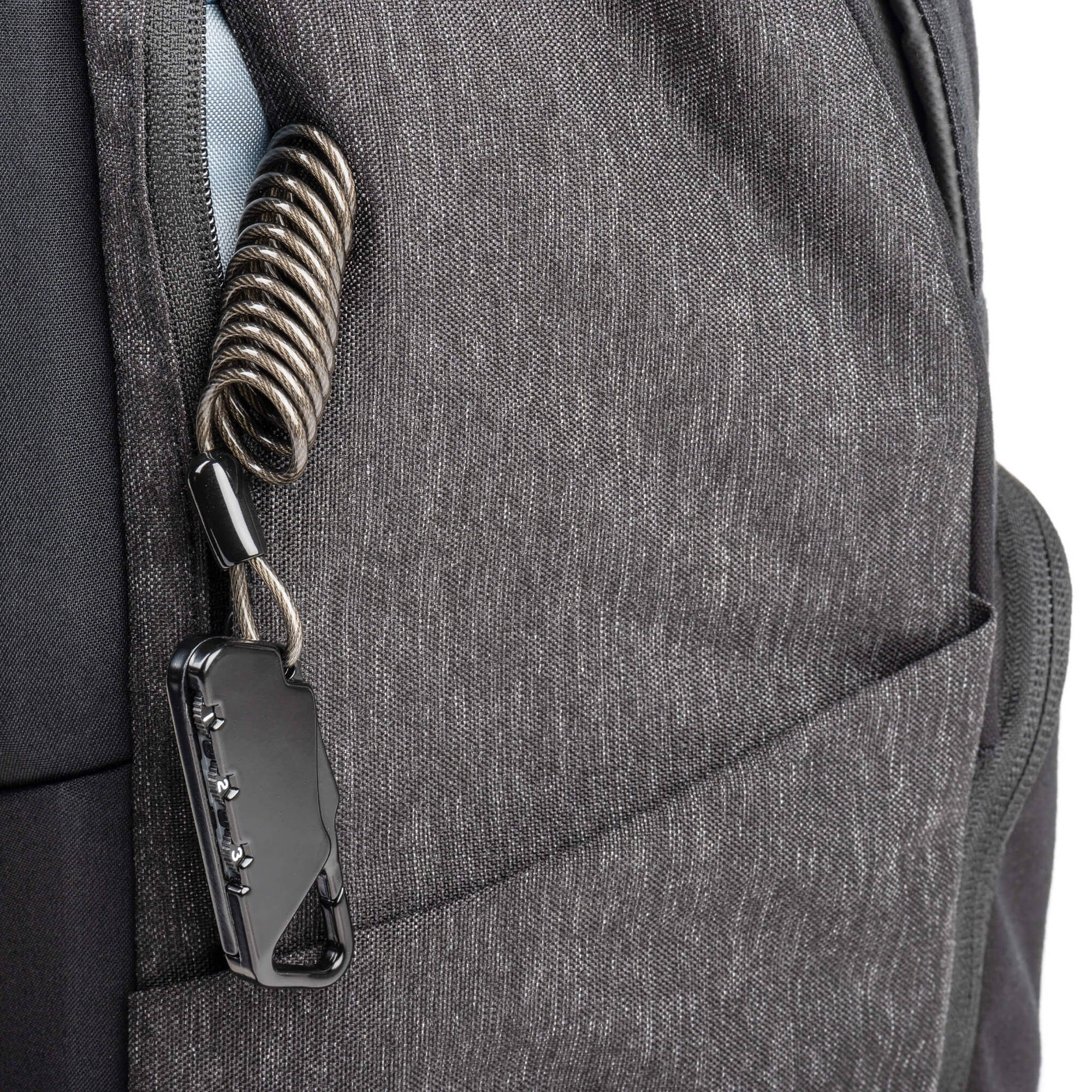 Think Tank SpeedTop 30 Backpack in black