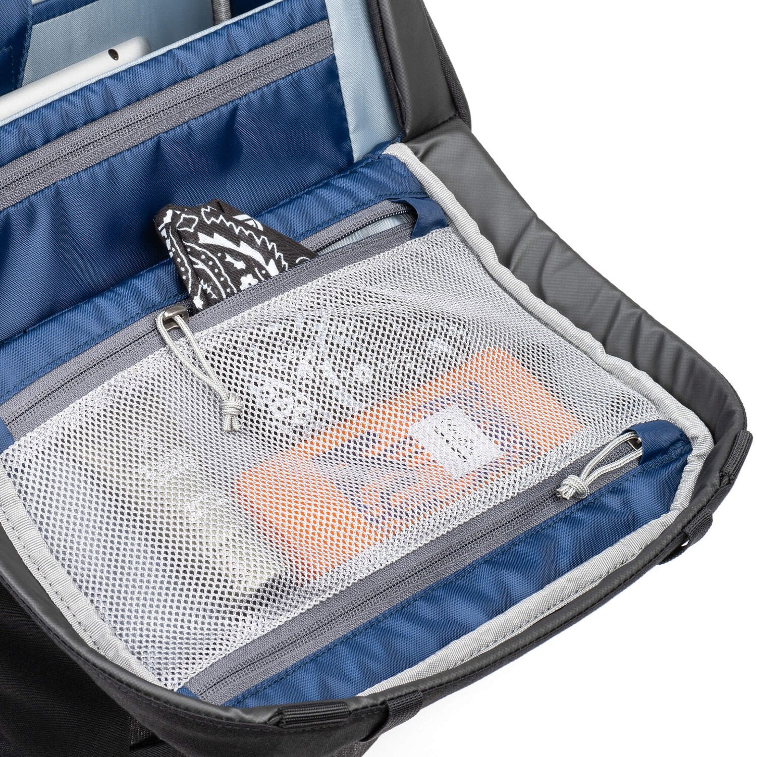 Think Tank SpeedTop 30 Backpack in black