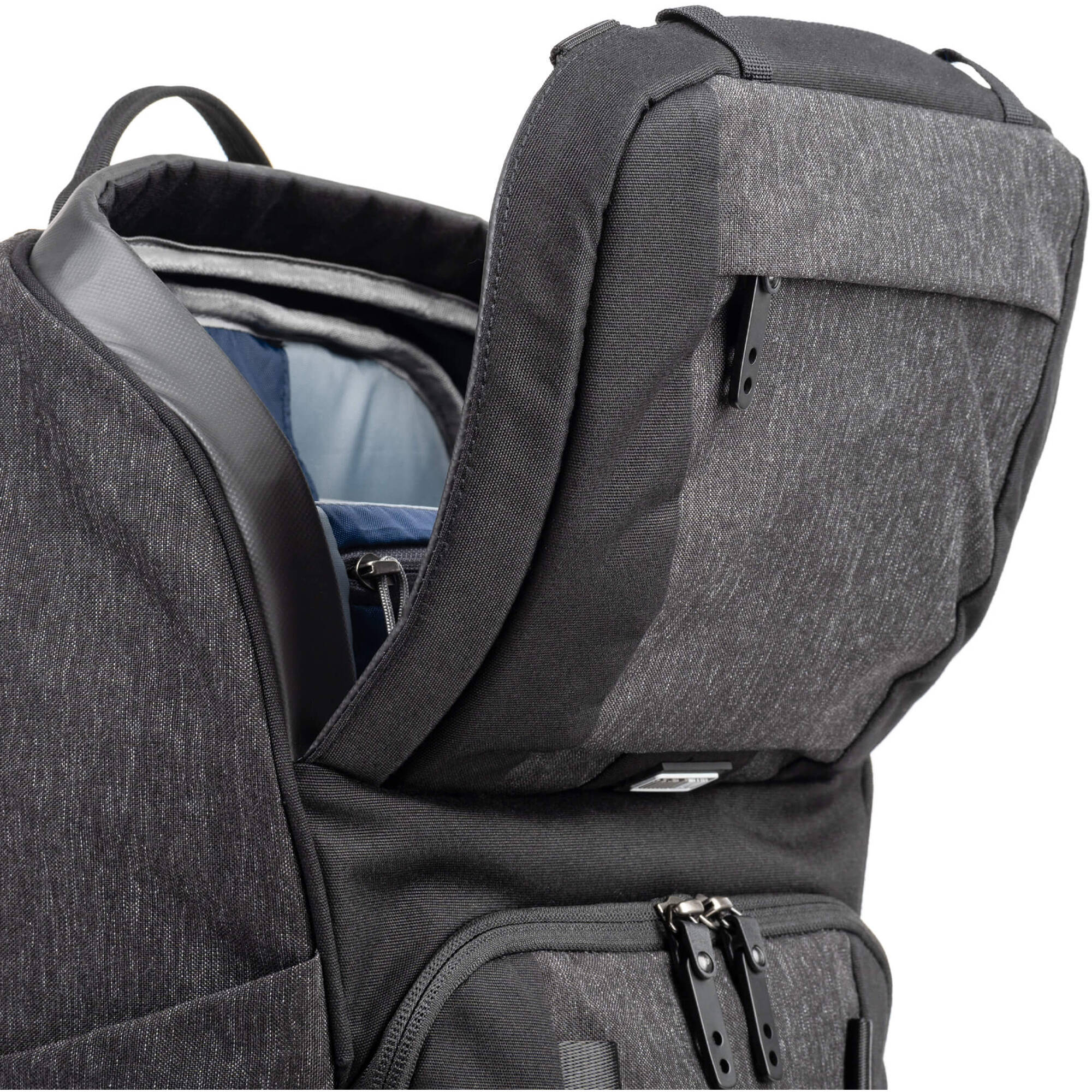 Think Tank SpeedTop 30 Backpack in black