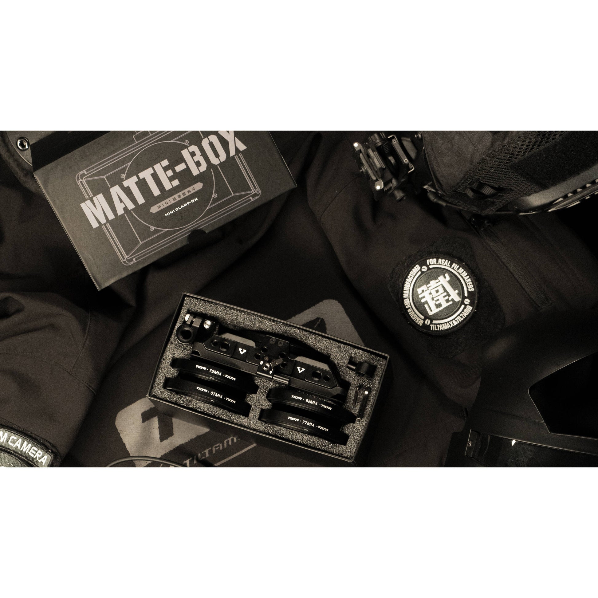 Black camera equipment with 'Matte-Box'