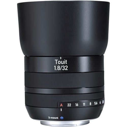 Zeiss Touit 32mm f/1.8 for Fujifilm X. APS-C standard prime with f/1.8 aperture, sharp optics, natural colours, and lightweight portability.