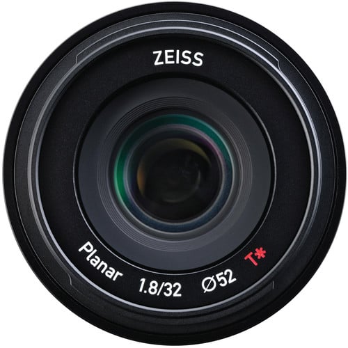 Zeiss Touit 32mm f/1.8 for Fujifilm X. APS-C standard prime with f/1.8 aperture, sharp optics, natural colours, and lightweight portability.