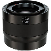 Zeiss Touit 32mm f/1.8 for Sony E. APS-C standard prime with f/1.8 aperture, sharp optics, natural colours, and a lightweight, travel-ready build.